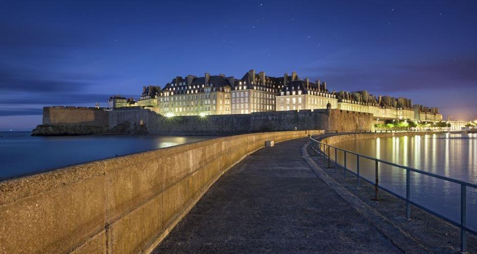 Petit Loft Saint-Malo Intra-Muros Bagian luar foto