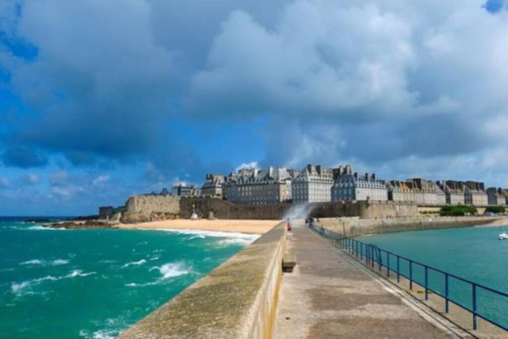 Petit Loft Saint-Malo Intra-Muros Bagian luar foto