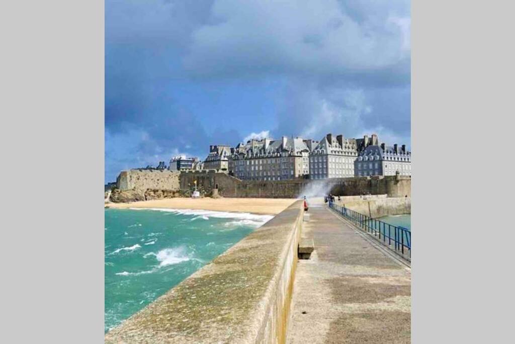 Petit Loft Saint-Malo Intra-Muros Bagian luar foto